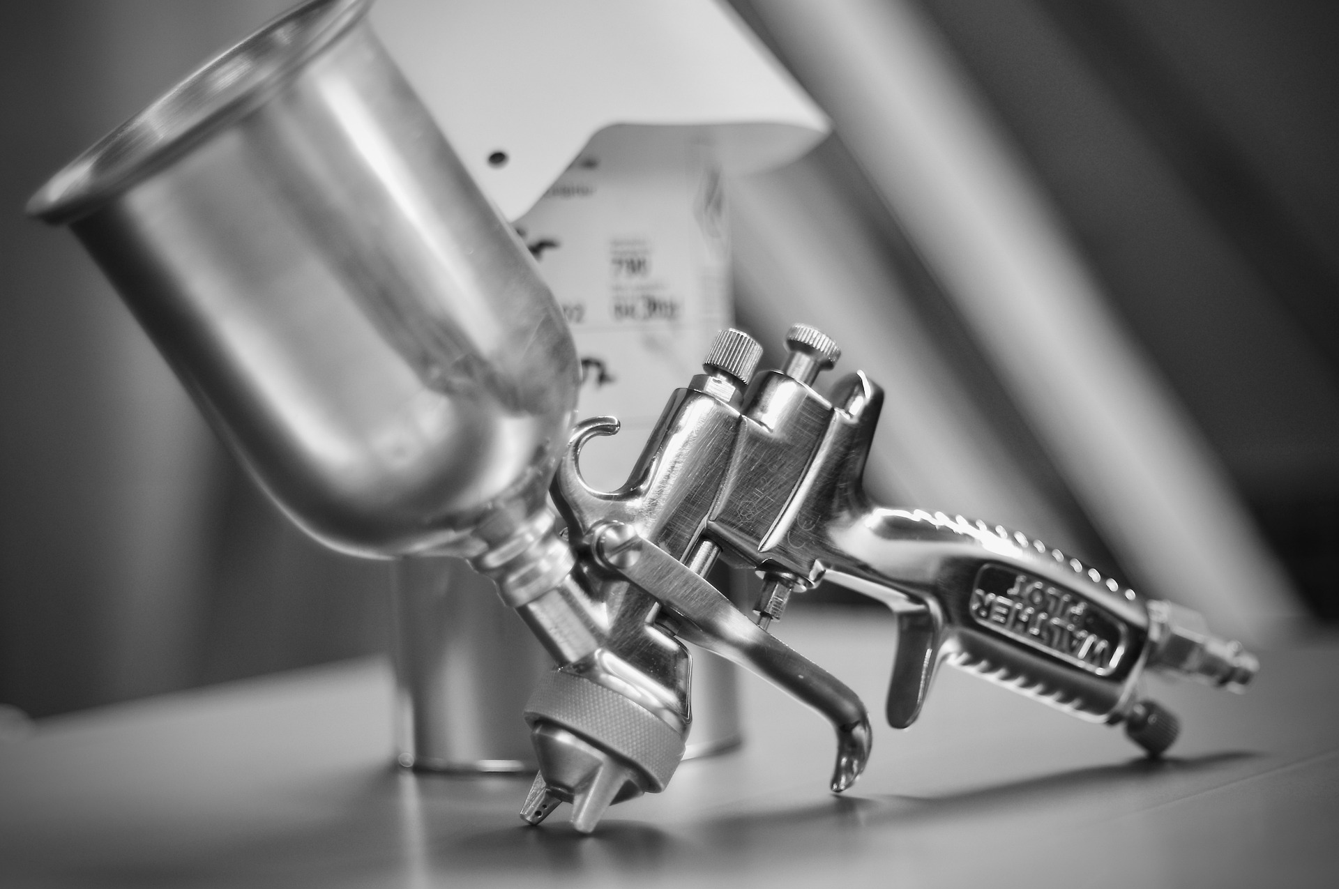Robot lakierniczy – nowoczesne rozwiązanie w branży lakierniczej